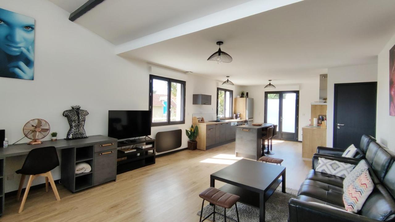 Appartement Papillon***. Location 1er étage. *